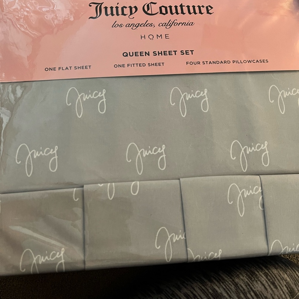 Juicy couture queen bed set